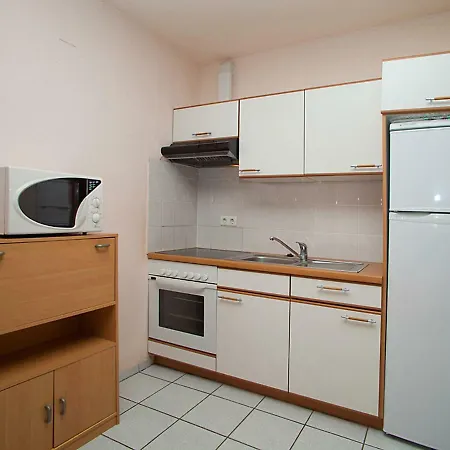 Studio Royal Delta-3 By Interhome * Риумар